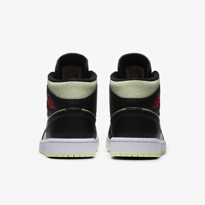 air jordan 1 mid barely volt